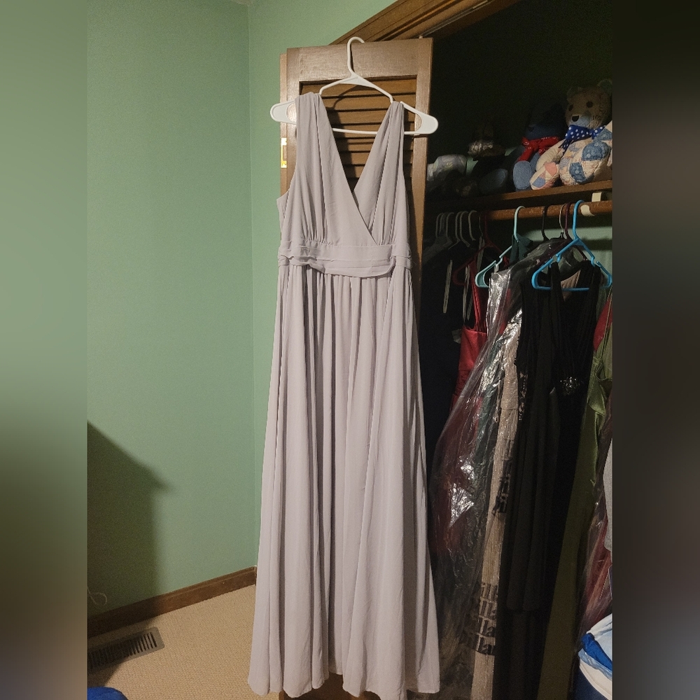 Lulus Light Gray Sleeveless Dress